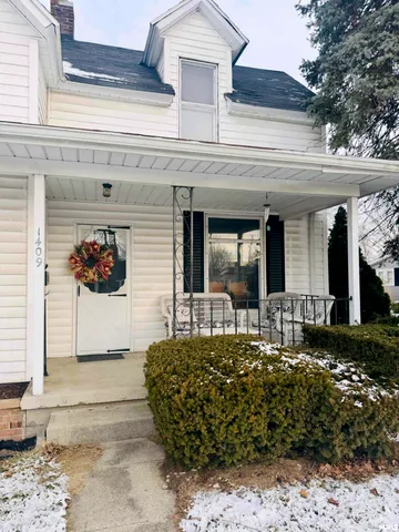 $174,900 | 1409 East Center Street, Warsaw, IN 46580