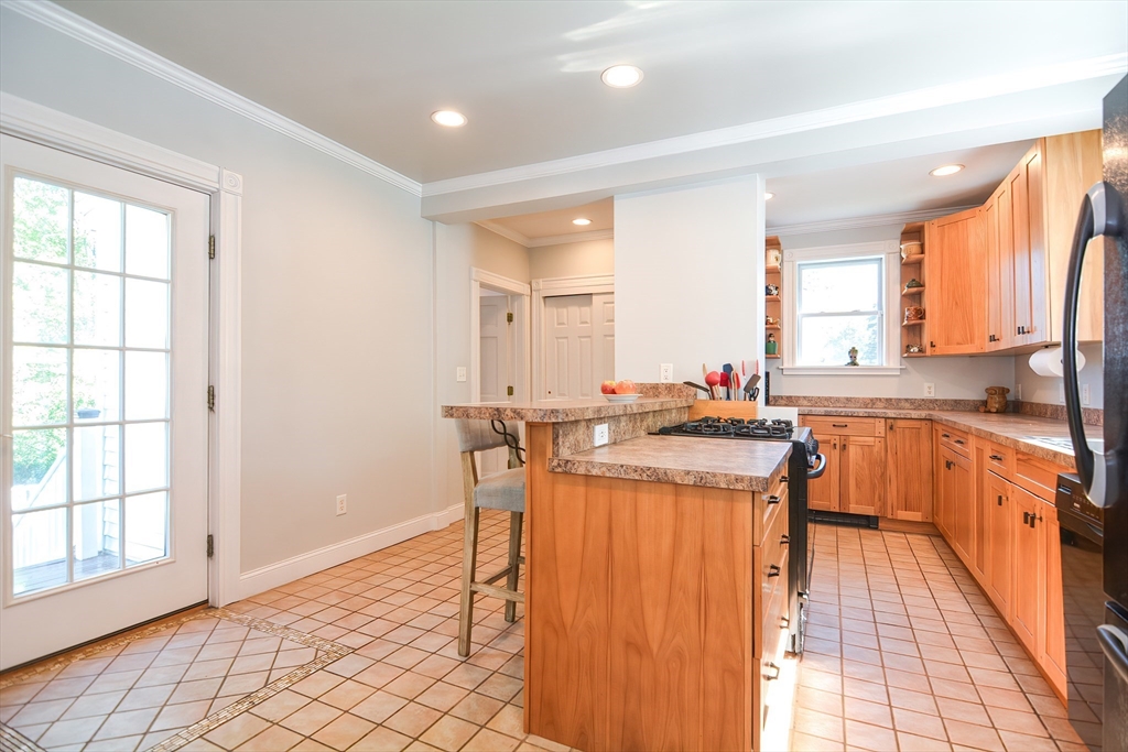 109 Colburn Street Dedham, MA 02026 - Photo 4 of 35 Gallery Image 4