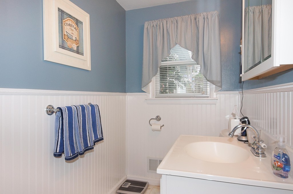 51 Joyce Road Framingham, MA 01701 - Photo 15 of 26