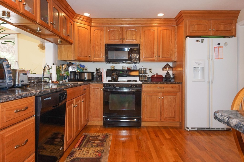 51 Joyce Road Framingham, MA 01701 - Photo 5 of 26
