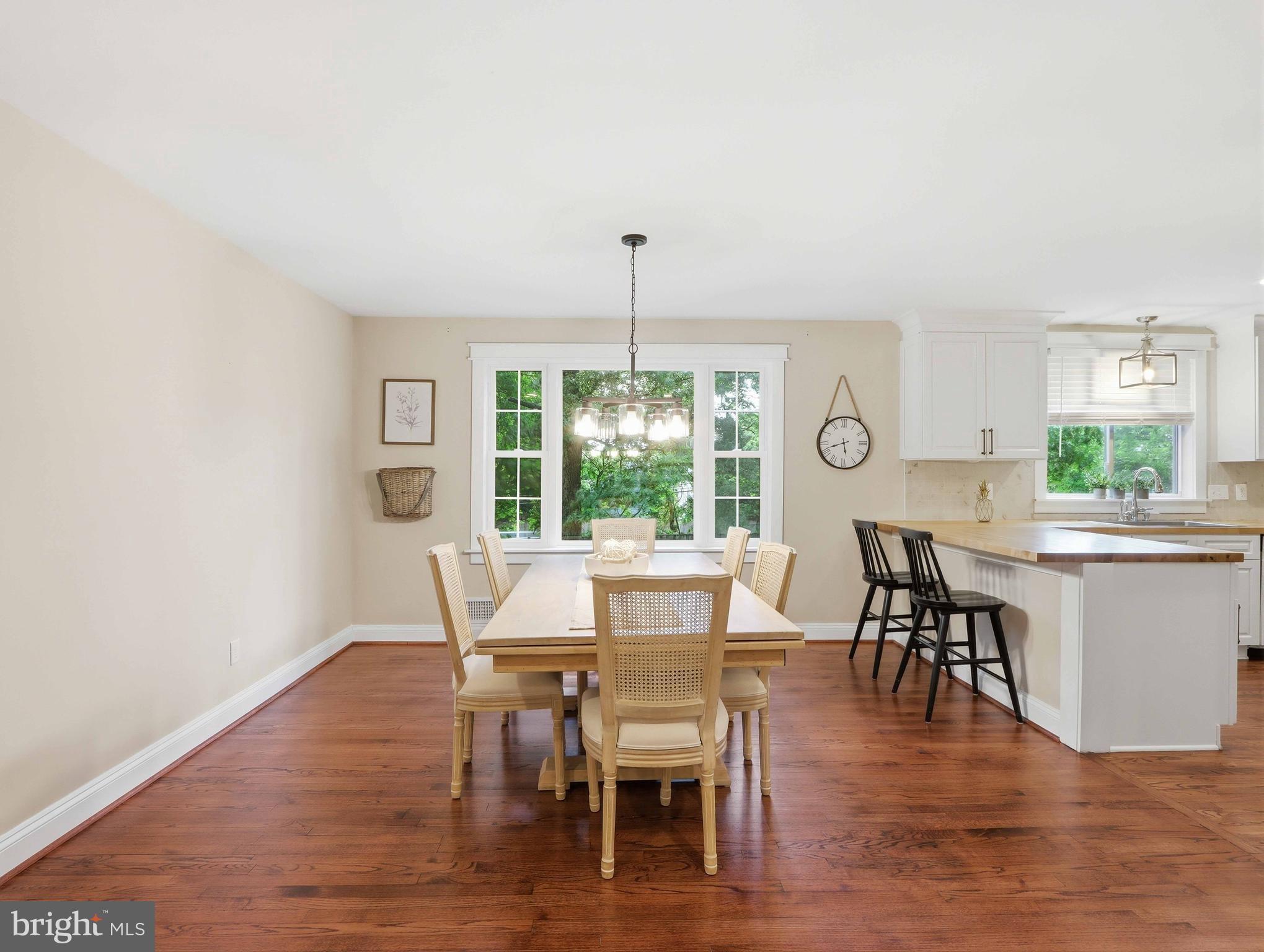 380 Sheffield Road Severna Park, MD 21146 - Photo 6 of 47 Spacious dining room for everyone.