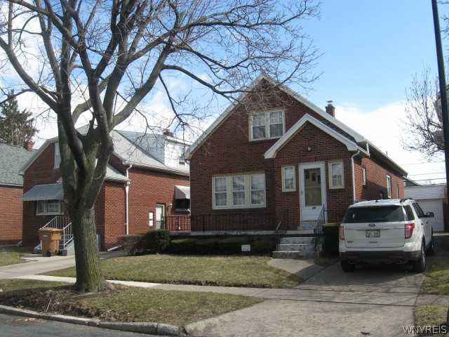 39 Ivanhoe Road Cheektowaga, NY 14215 - Photo 1 of 1 Exterior Front