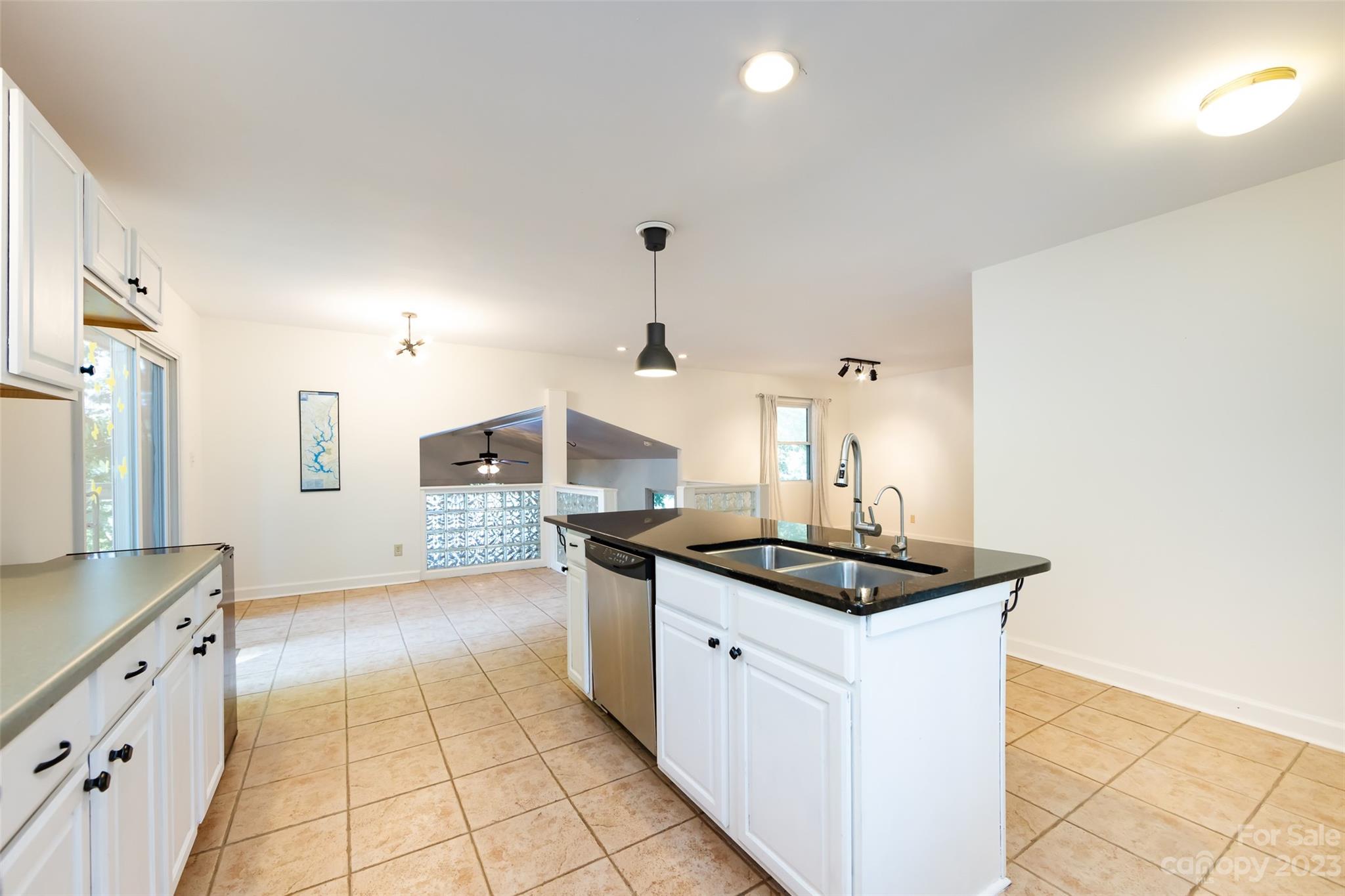 5136 Bright Road Charlotte, NC 28214 - Photo 12 of 45 Gallery Image 12