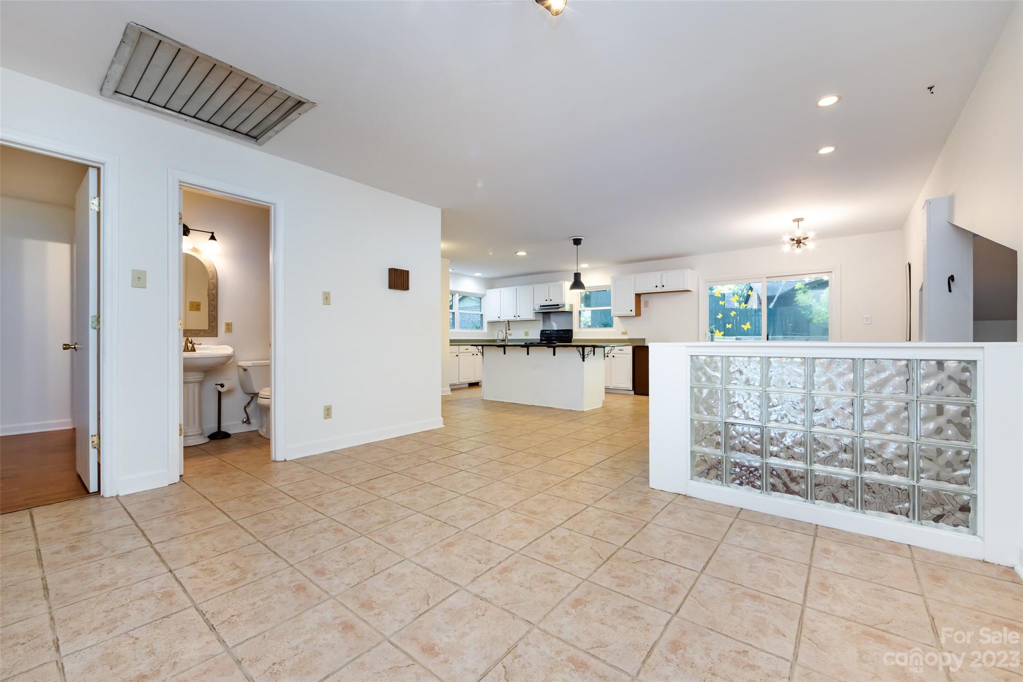 5136 Bright Road Charlotte, NC 28214 - Photo 22 of 45 Gallery Image 22