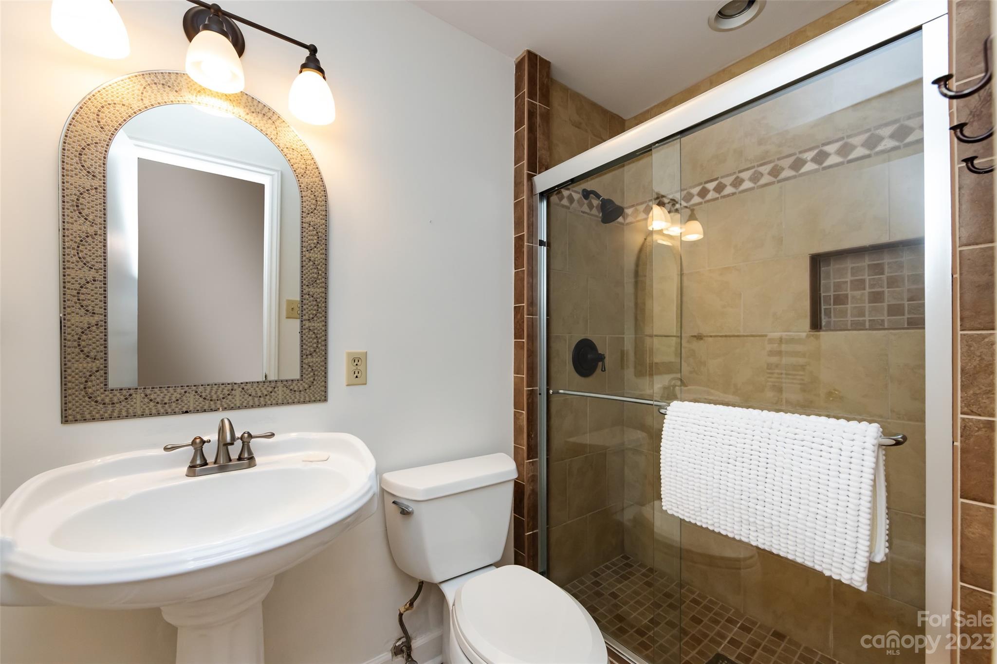 5136 Bright Road Charlotte, NC 28214 - Photo 34 of 45 Gallery Image 34
