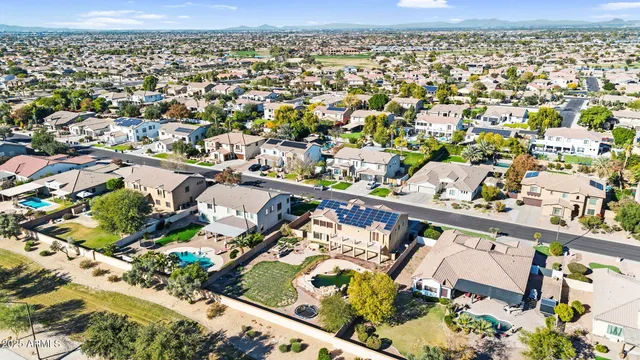 $875,000 | 4167 East Ravenswood Drive, Gilbert, AZ 85298