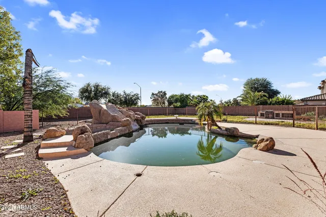 $875,000 | 4167 East Ravenswood Drive, Gilbert, AZ 85298