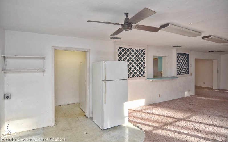 305 Cloverleaf Road, Unit 305 Lake Placid, FL 33852 - Photo 10 of 23 Gallery Image 10