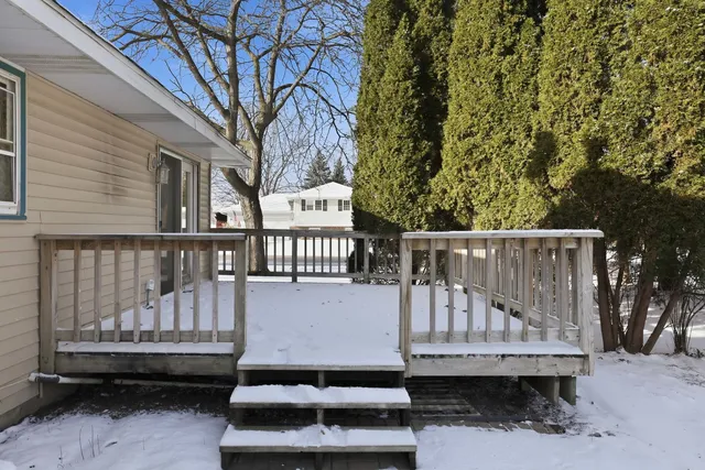 $349,000 | 920 Gerald Avenue, South Elgin, IL 60177
