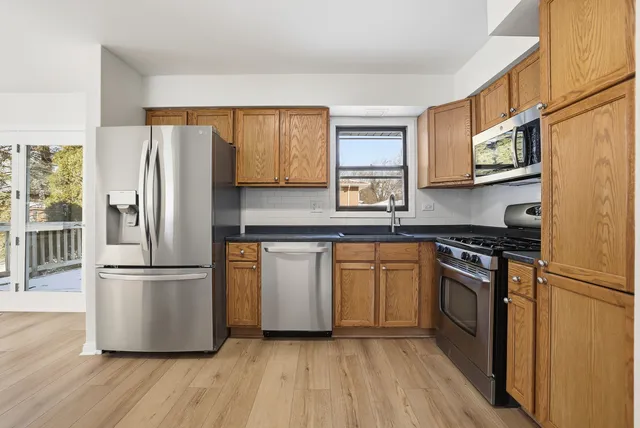 $349,000 | 920 Gerald Avenue, South Elgin, IL 60177