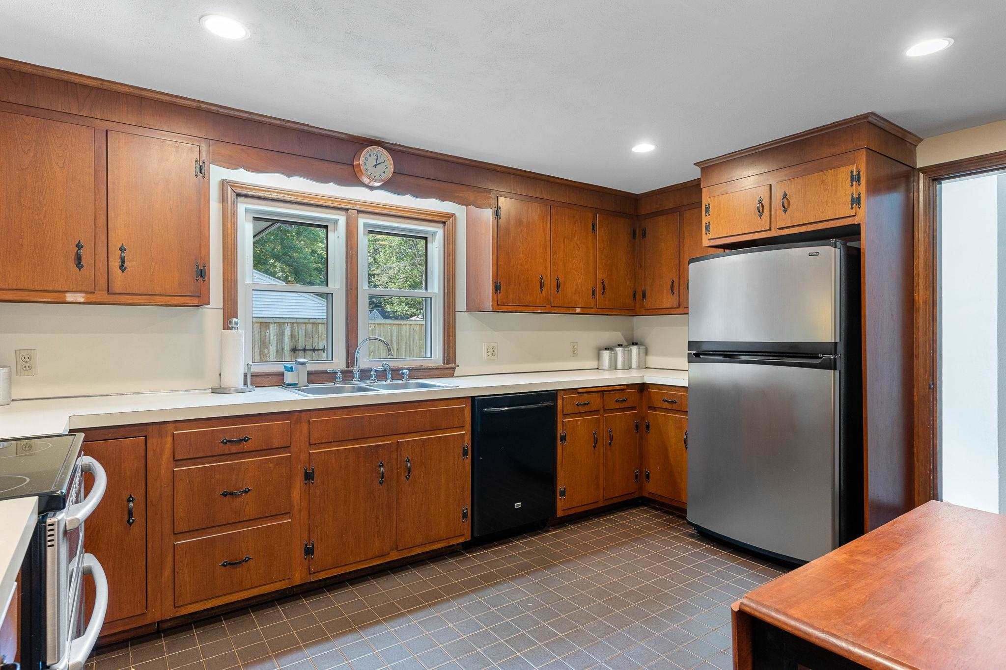 12 Evergreen Road Hampton, NH 03842 - Photo 10 of 40 Gallery Image 10