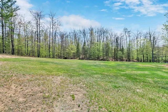 $344,900 | W14398 Camp 5 Road, Athelstane, WI 54104