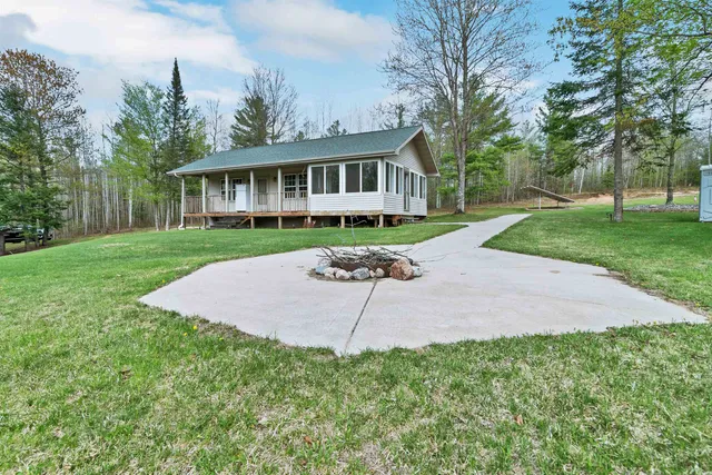 $344,900 | W14398 Camp 5 Road, Athelstane, WI 54104