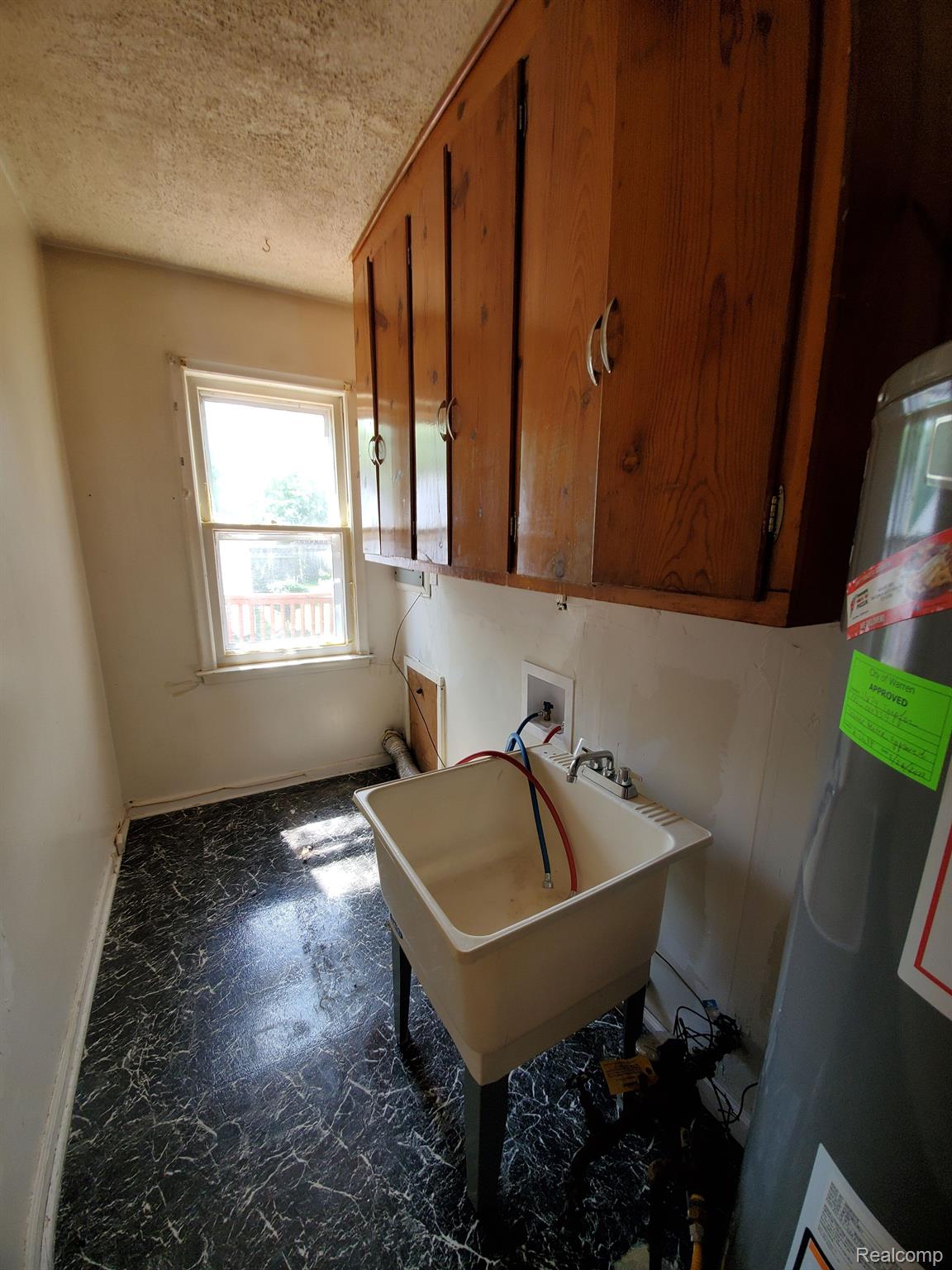 13874 Toepfer Road Warren, MI 48089 - Photo 26 of 26 Laundry/Furnace