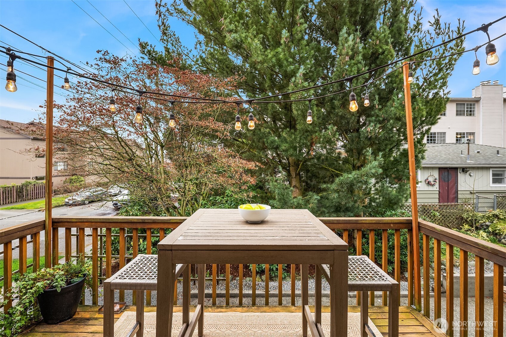 749 North 96th Street Seattle, WA 98103 - Photo 15 of 39