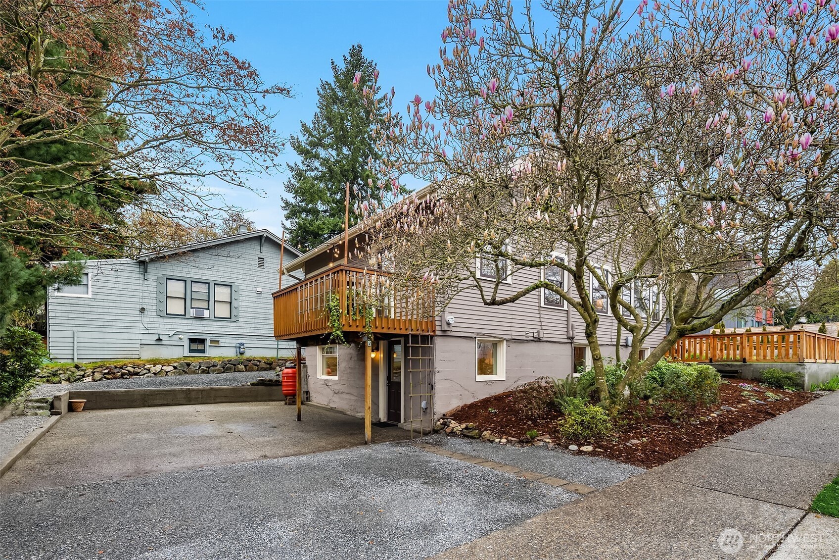 749 North 96th Street Seattle, WA 98103 - Photo 34 of 39