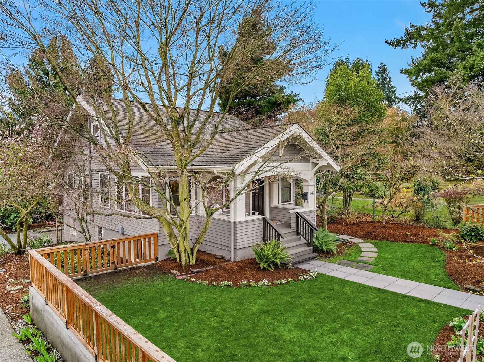 749 North 96th Street Seattle, WA 98103 - Photo 37 of 39
