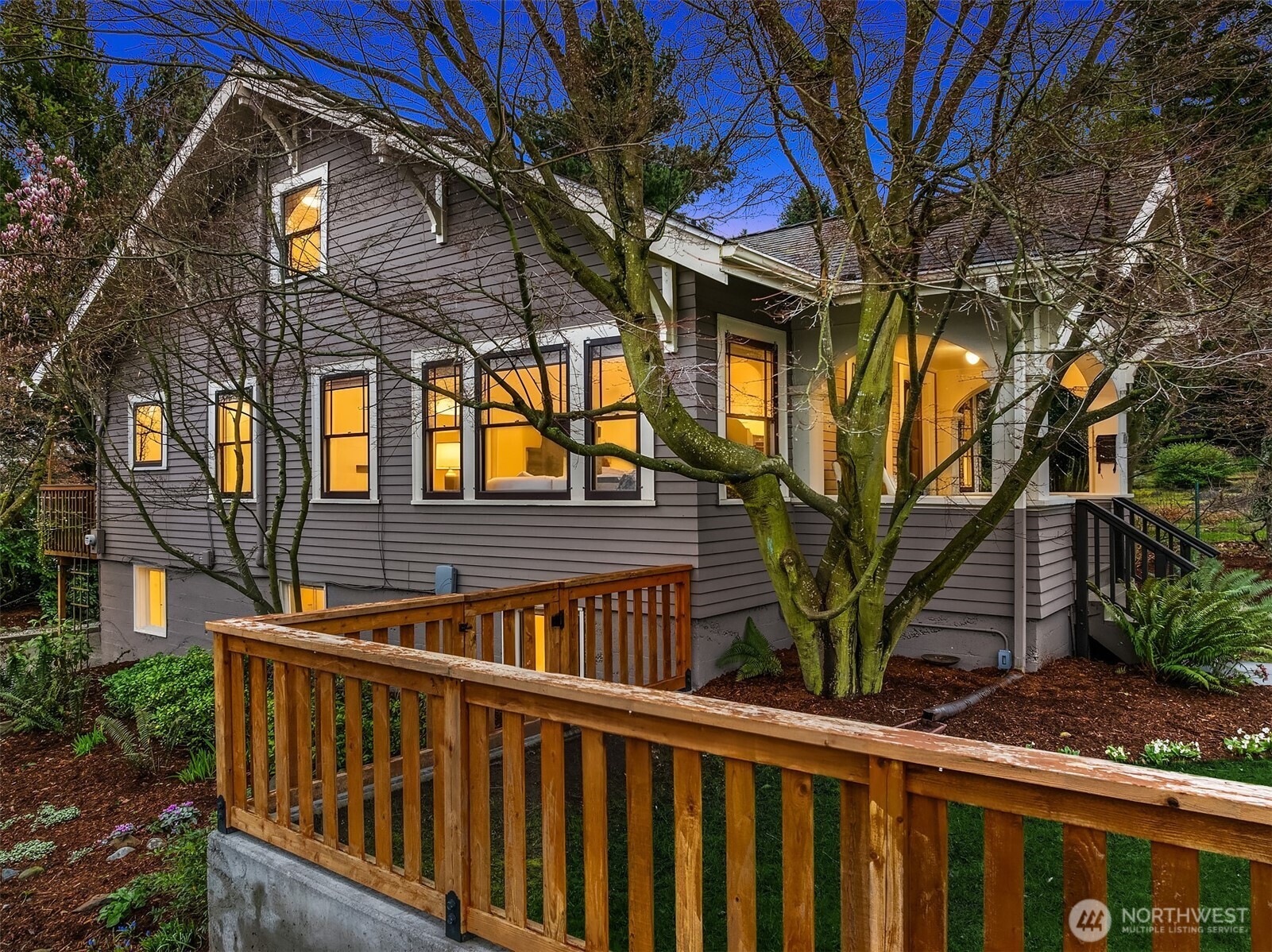 749 North 96th Street Seattle, WA 98103 - Photo 38 of 39