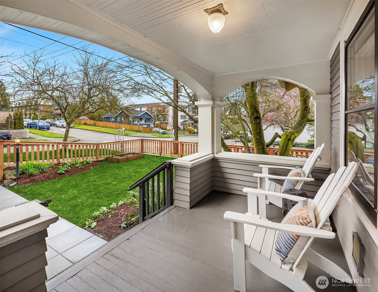 749 North 96th Street Seattle, WA 98103 - Photo 4 of 39