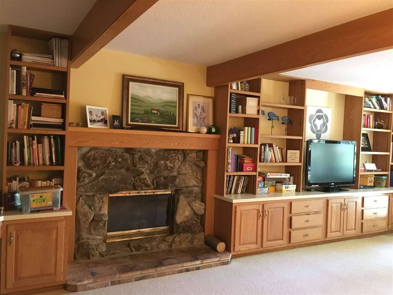 609 Bloomfield Road Traverse City, MI 49686 - Photo 8 of 21 1824442-7.JPG