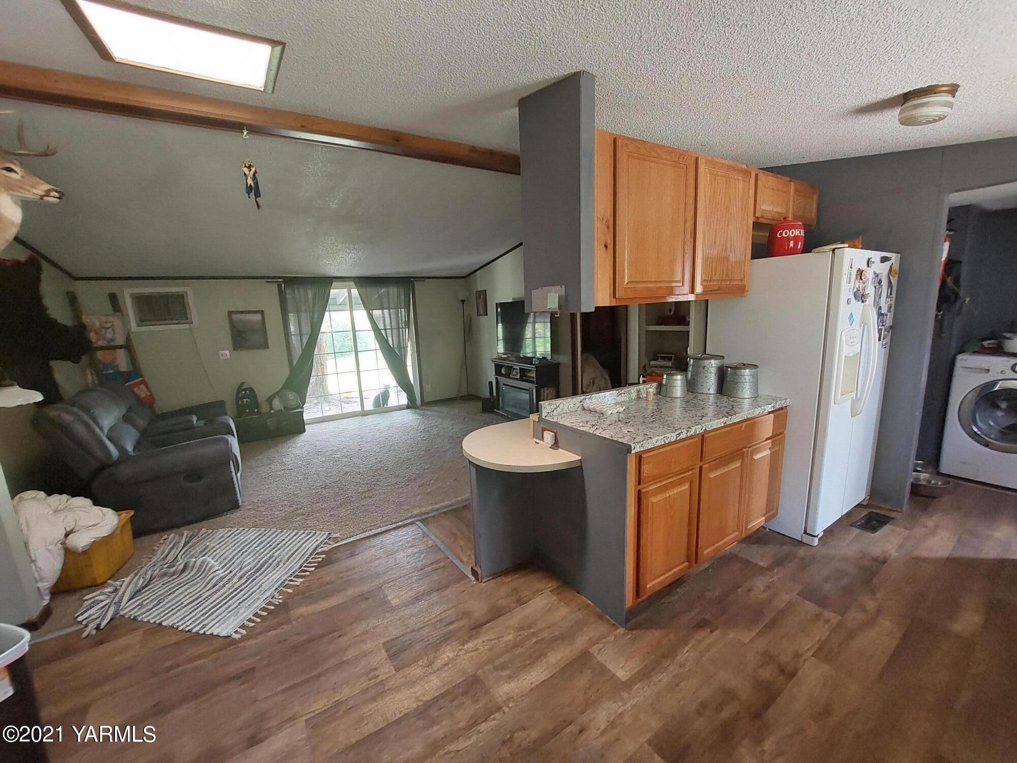 210 Hull Road Selah, WA 98942 - Photo 5 of 13 20210806_152406