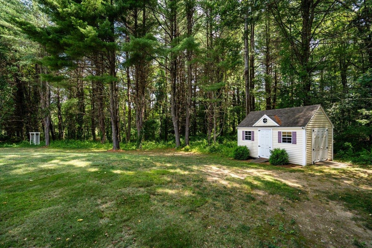 155 Wallace Road Bedford, NH 03110 - Photo 39 of 48