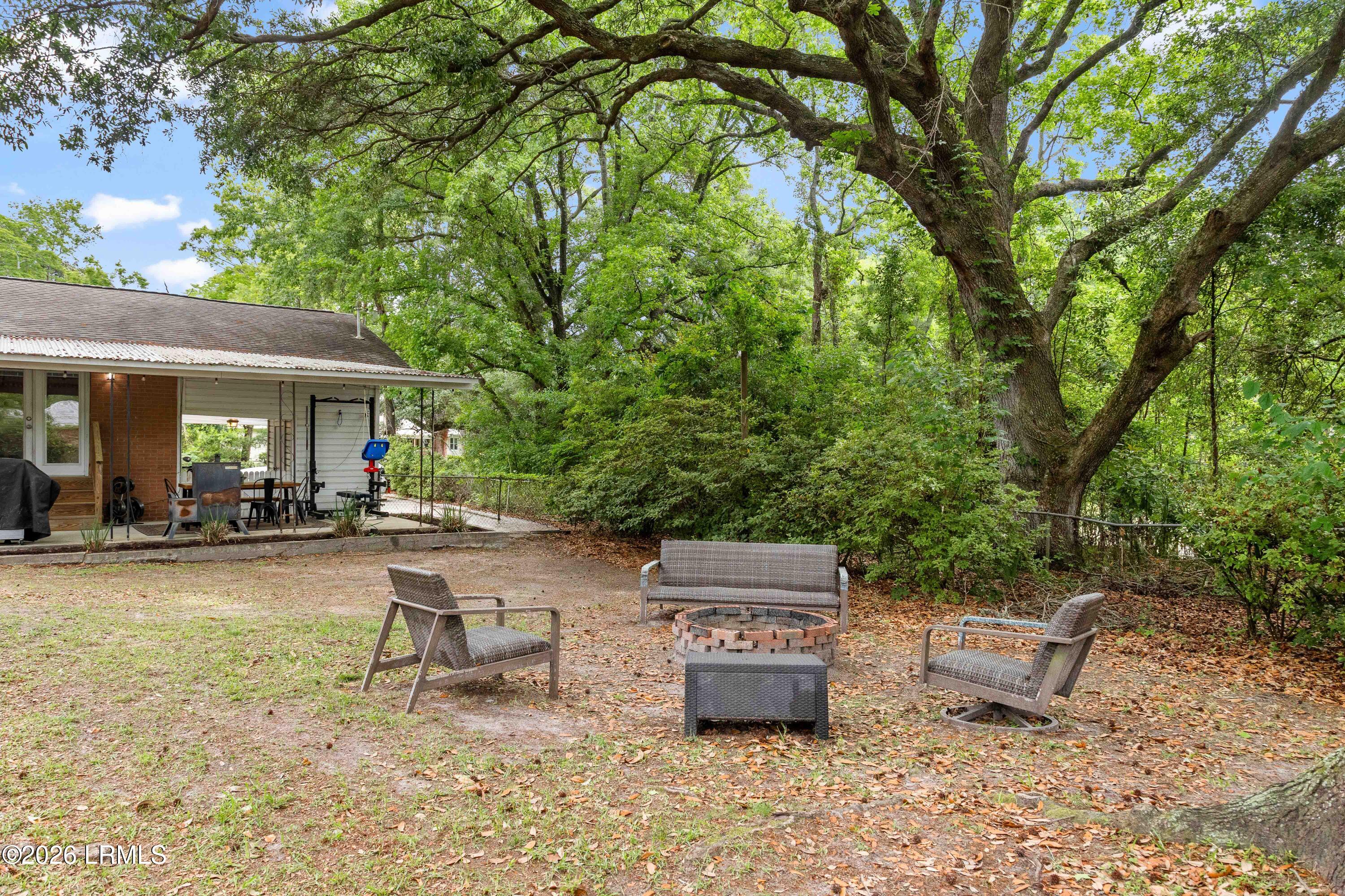 2306 State Rd S-7-386 Beaufort, SC 29902 - Photo 28 of 31 t-25