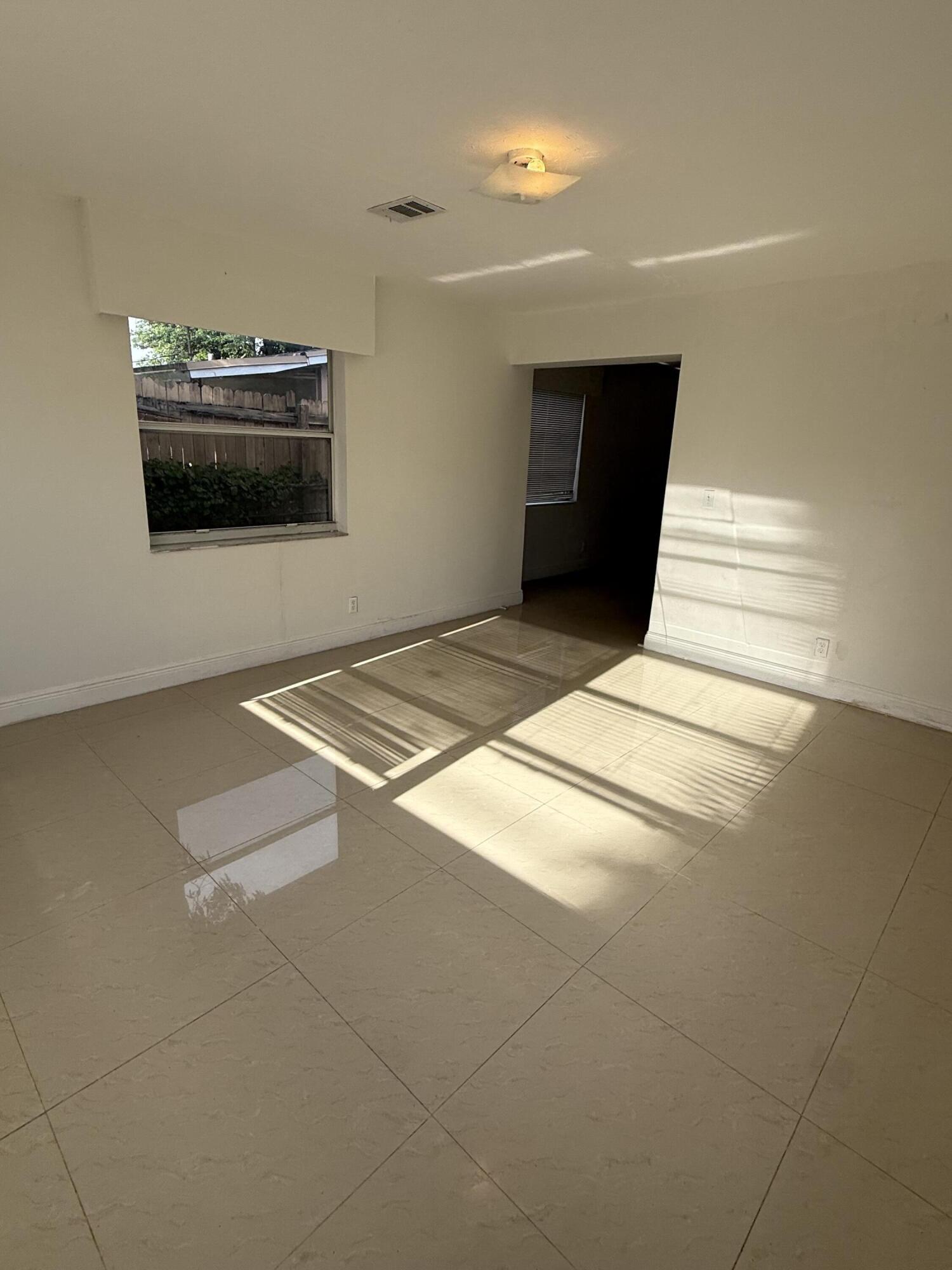 3601 Avenue T Riviera Beach, FL 33404 - Photo 10 of 10 IMG_9651