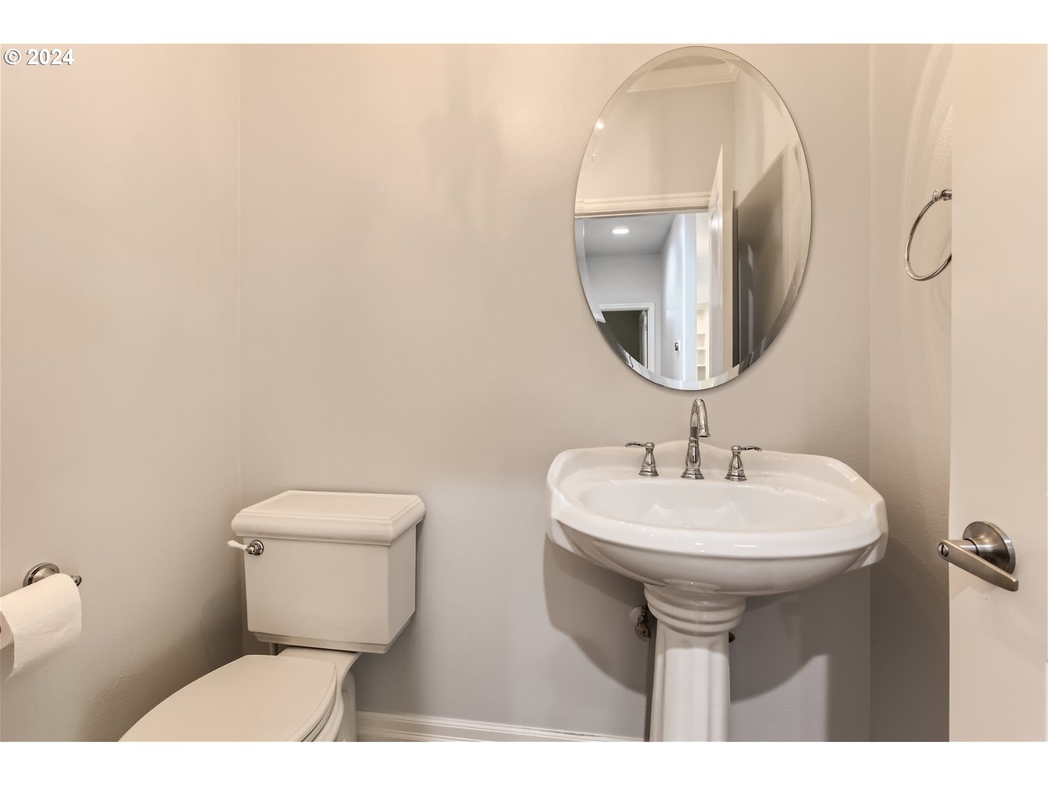 10509 Northwest Rainmont Road Portland, OR 97229 - Photo 18 of 37 Gallery Image 18