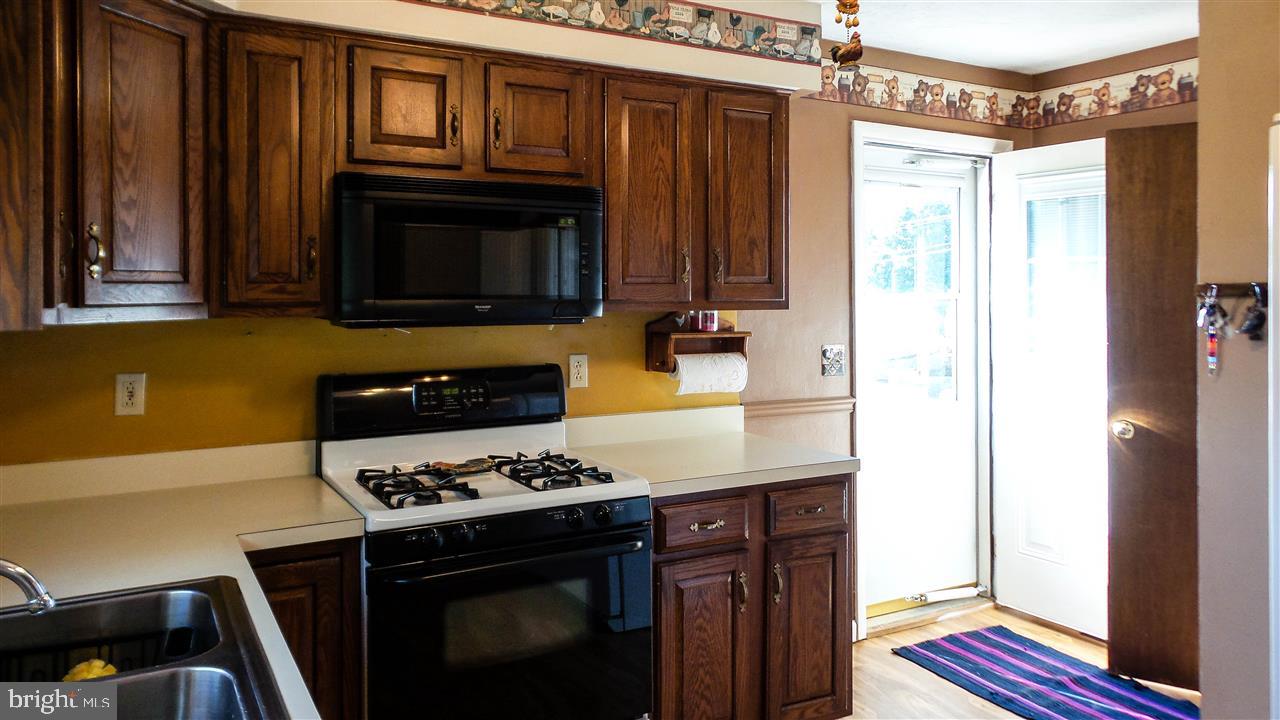 2011 Jefferson Road Spring Grove, PA 17362 - Photo 3 of 35