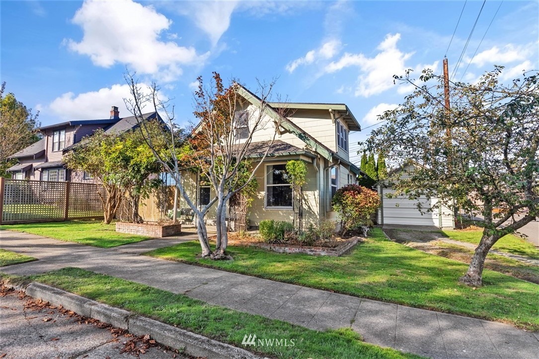 1909 24th Street Everett, WA 98201 - Photo 2 of 40