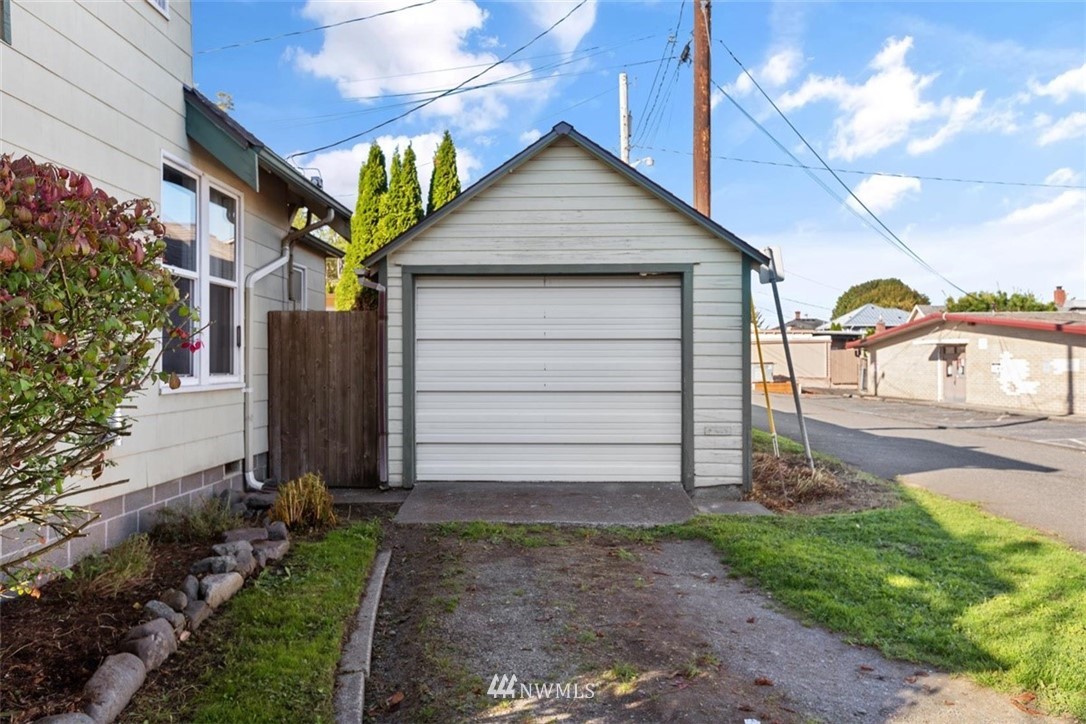 1909 24th Street Everett, WA 98201 - Photo 36 of 40