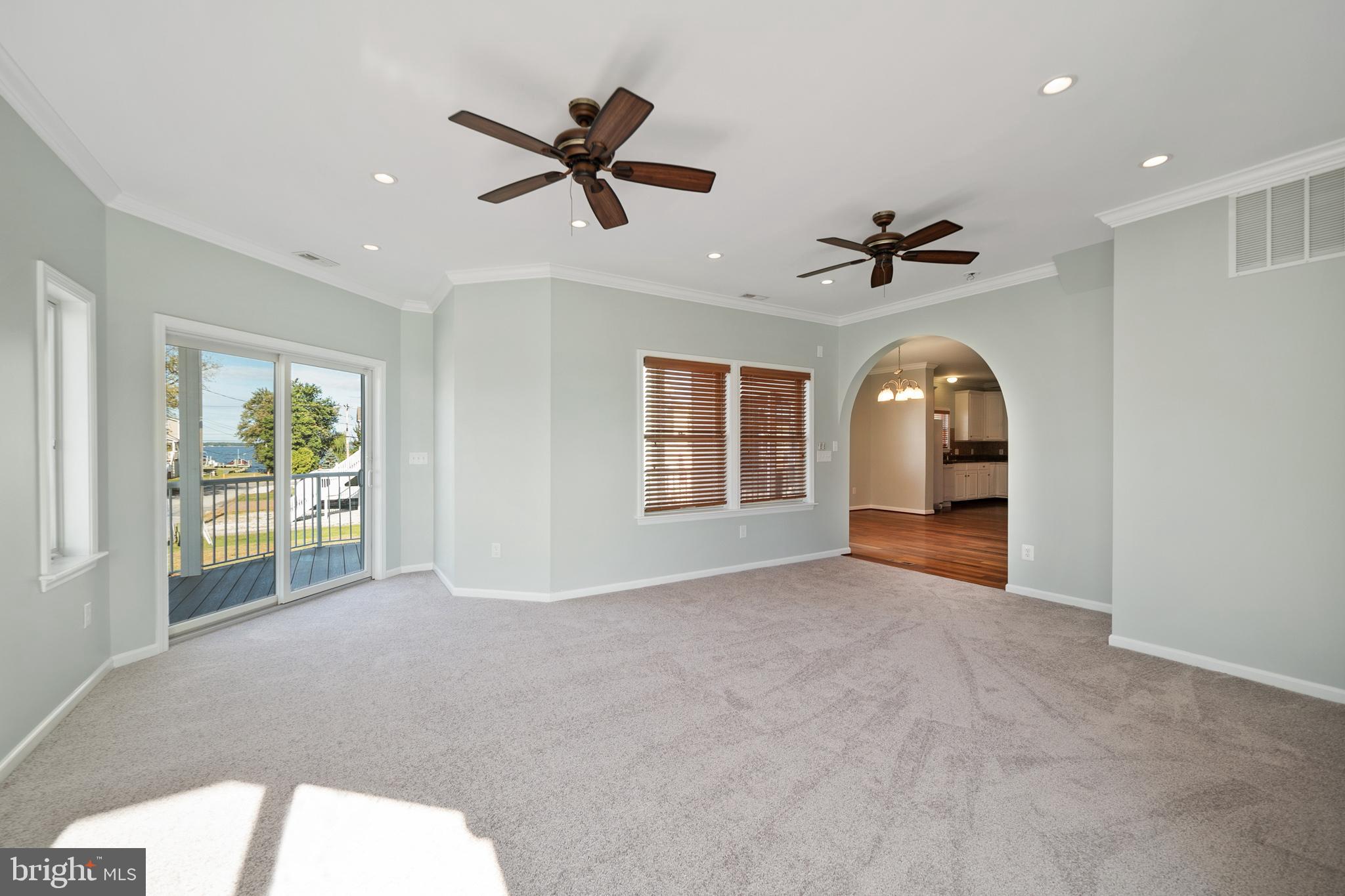 9116 Cuckold Point Road Baltimore, MD 21219 - Photo 12 of 40