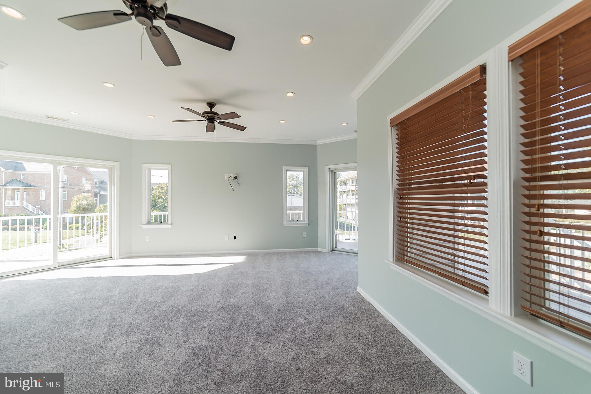 9116 Cuckold Point Road Baltimore, MD 21219 - Photo 13 of 40