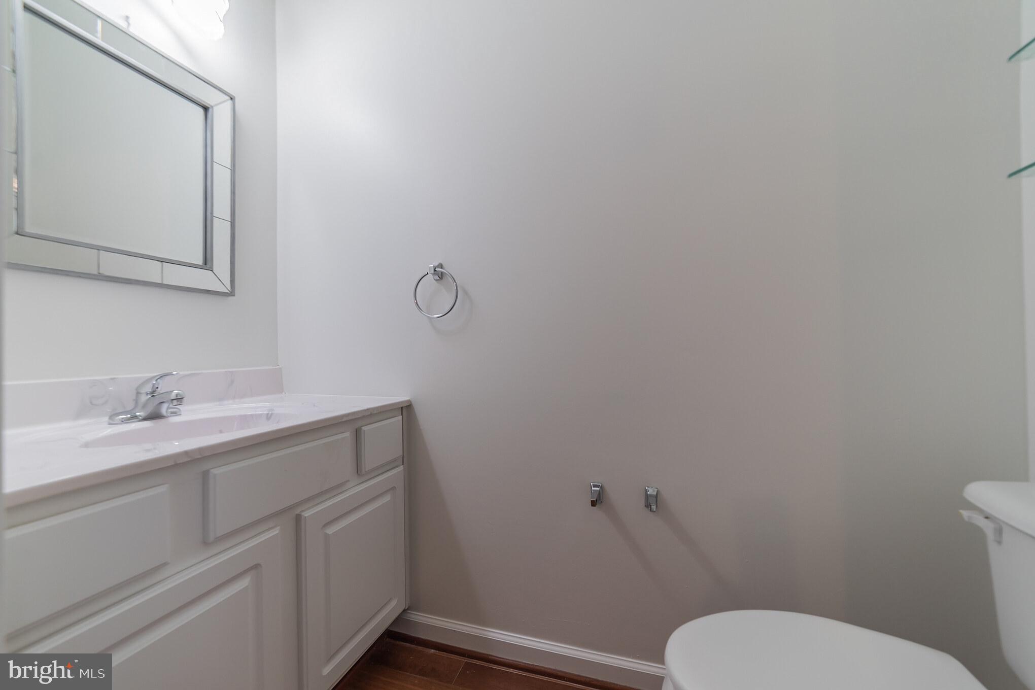 9116 Cuckold Point Road Baltimore, MD 21219 - Photo 14 of 40