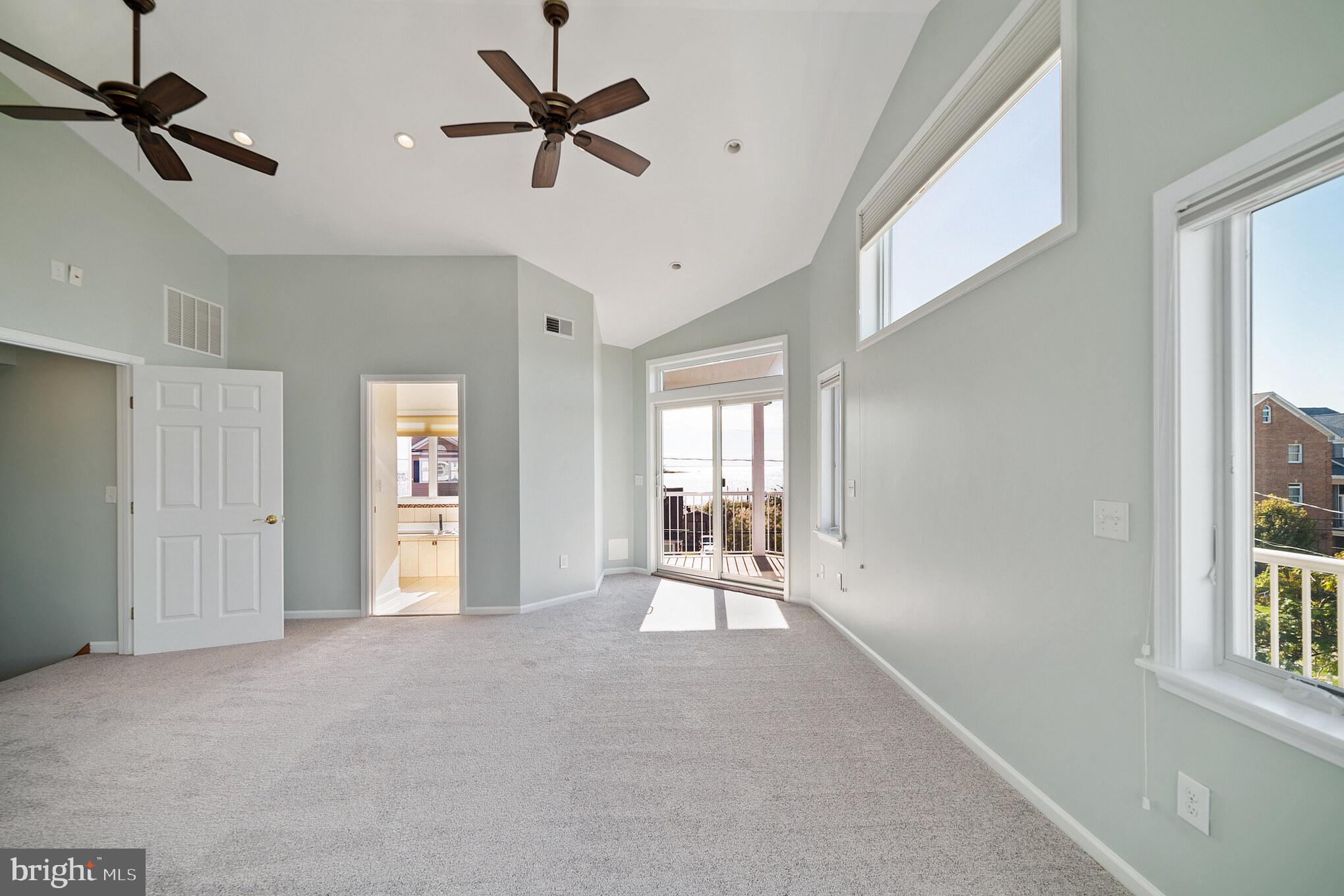 9116 Cuckold Point Road Baltimore, MD 21219 - Photo 17 of 40