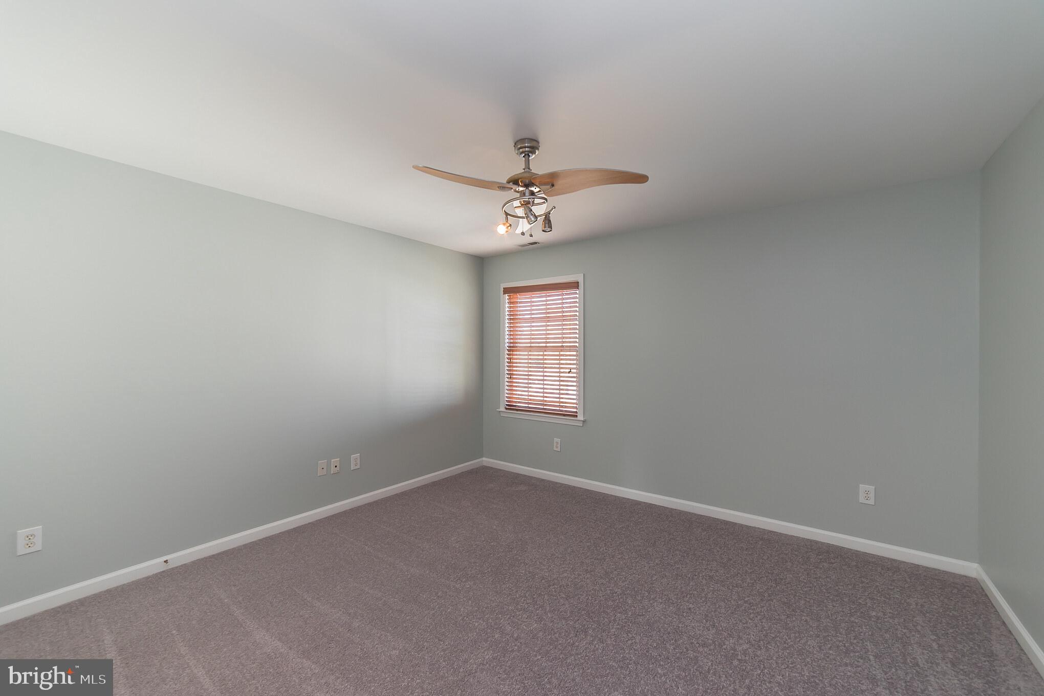 9116 Cuckold Point Road Baltimore, MD 21219 - Photo 27 of 40