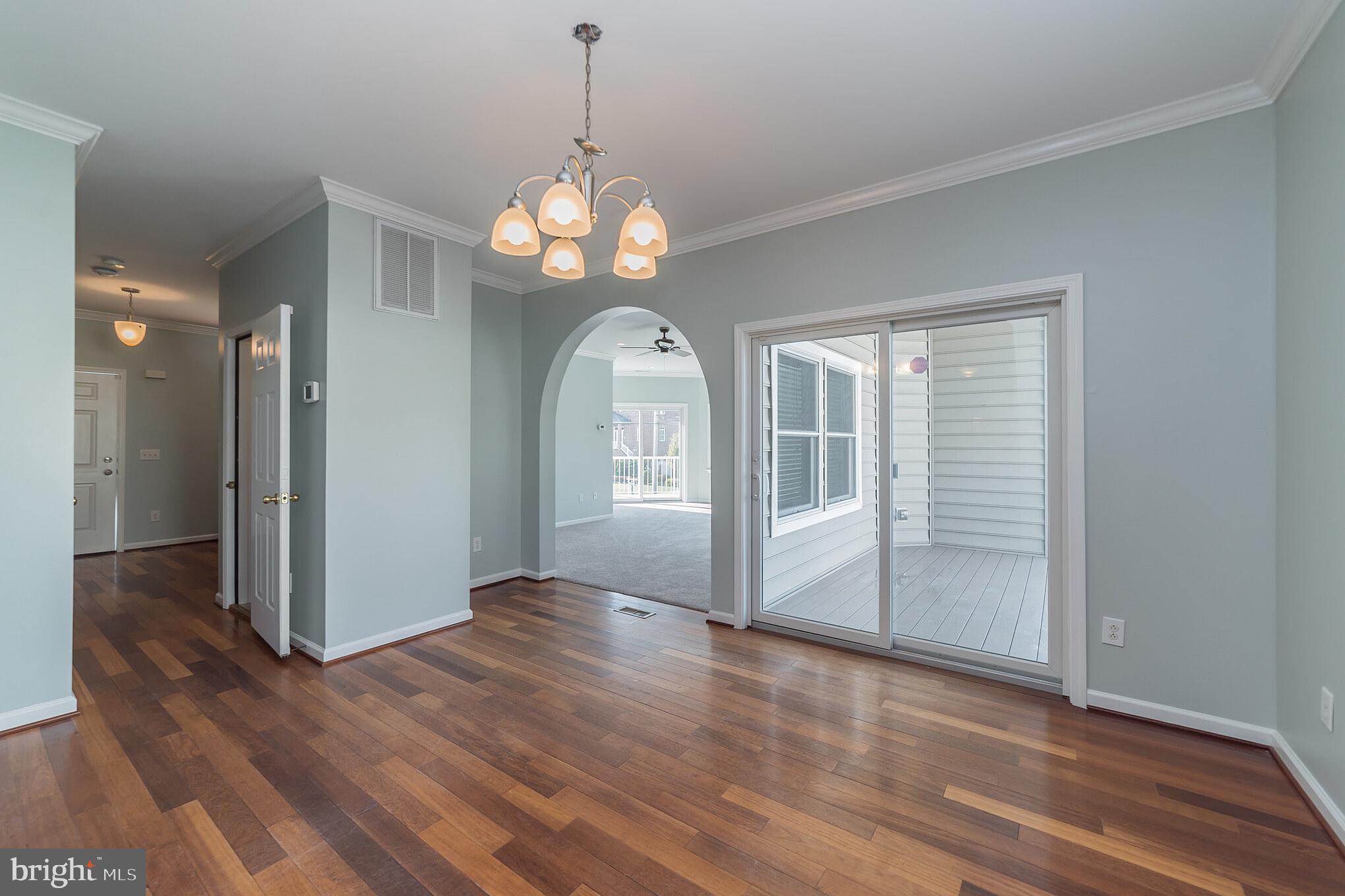 9116 Cuckold Point Road Baltimore, MD 21219 - Photo 10 of 40