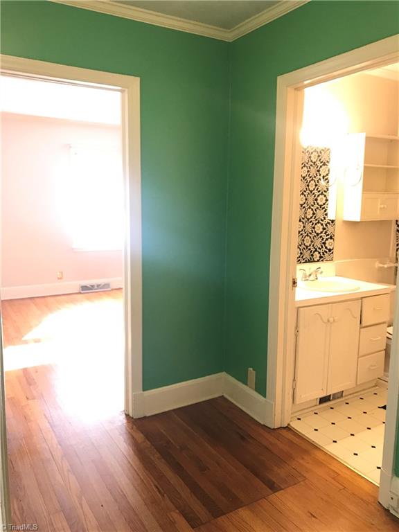 623 Woodlawn Road High Point, NC 27265 - Photo 9 of 15