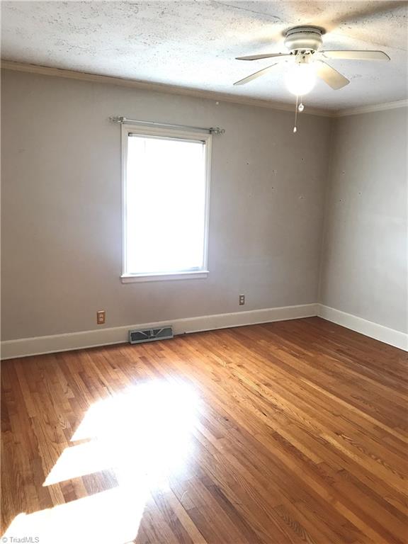 623 Woodlawn Road High Point, NC 27265 - Photo 10 of 15