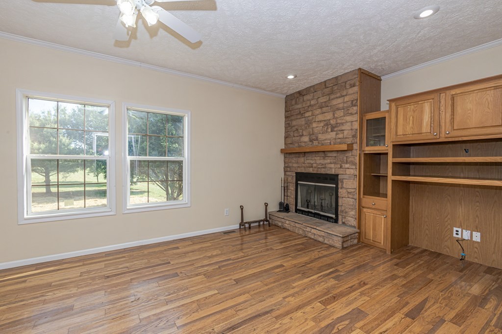 150 Camp Road Sweetwater, TN 37874 - Photo 4 of 33 Gallery Image 4