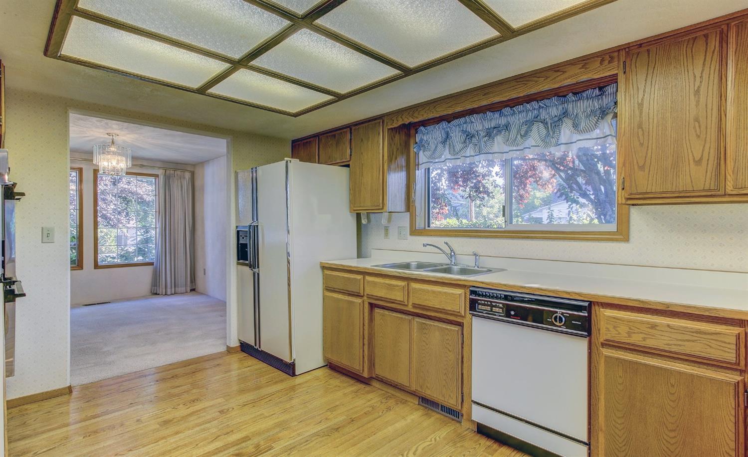 2140 Spring Street Medford, OR 97504 - Photo 11 of 31 Additional Photo