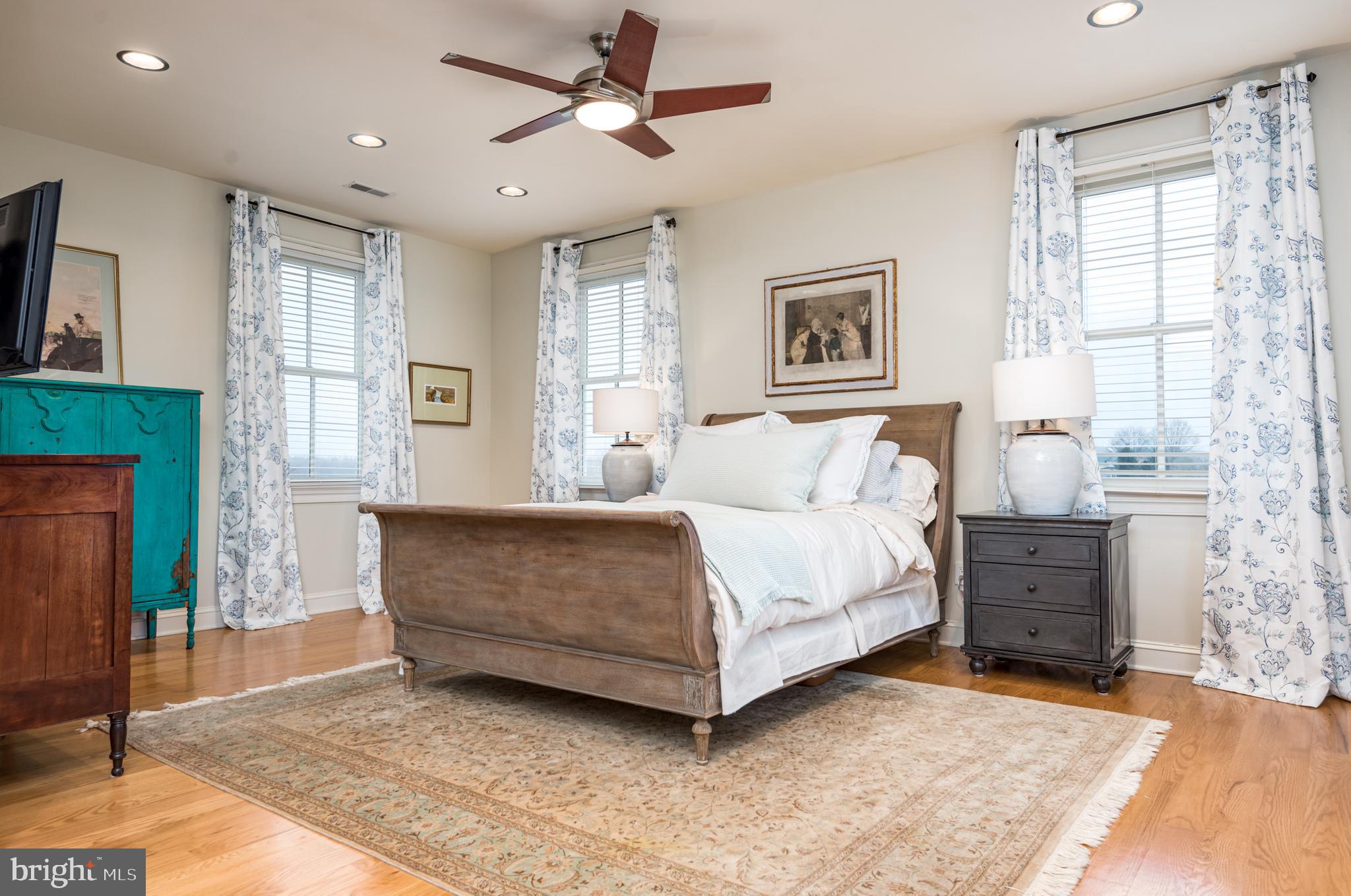 5426 Leeds Manor Road Hume, VA 22639 - Photo 18 of 33 Master Bedroom