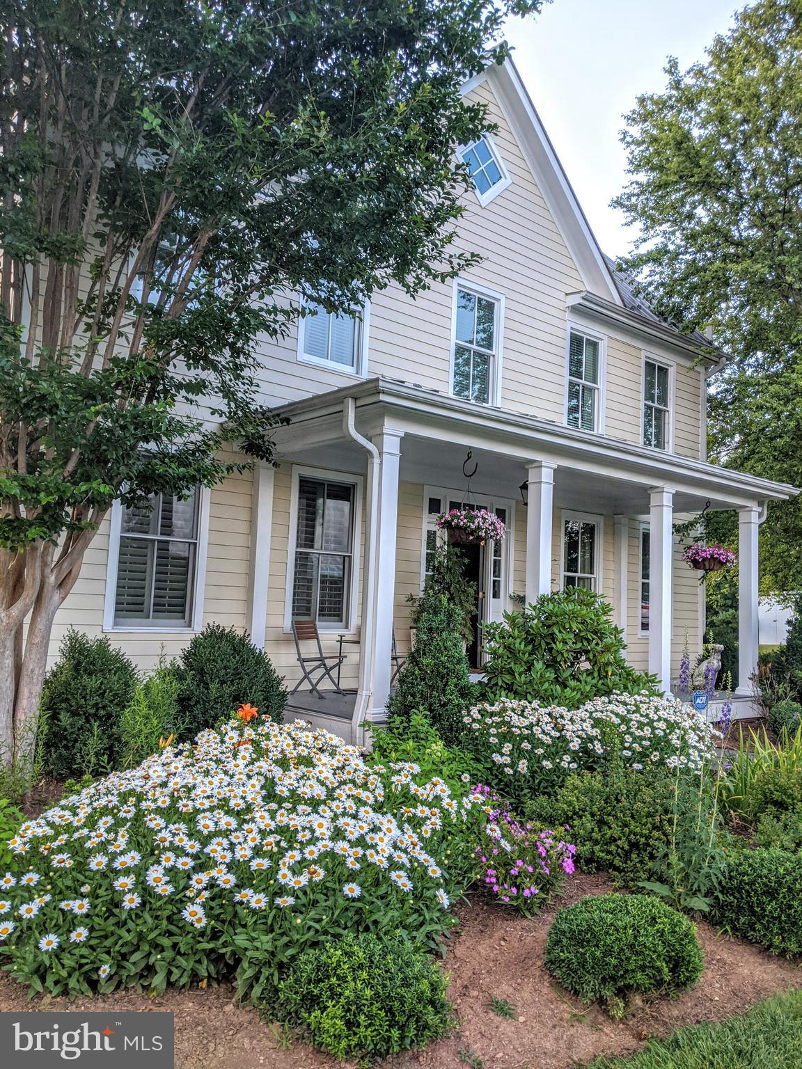 5426 Leeds Manor Road Hume, VA 22639 - Photo 4 of 33 Gallery Image 4