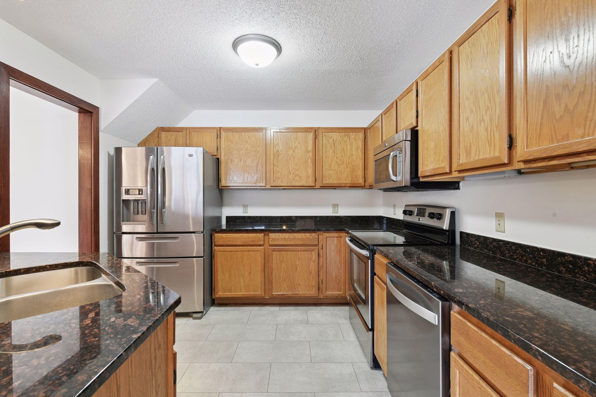 7641 Nicholas Way Chanhassen, MN 55317 - Photo 20 of 68