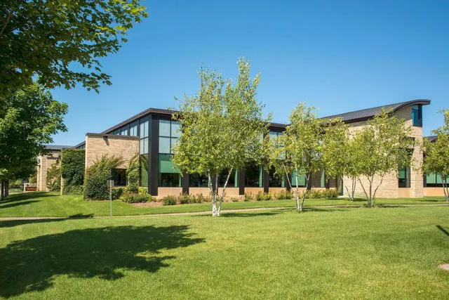 $267,000 | 7641 Nicholas Way, Chanhassen, MN 55317