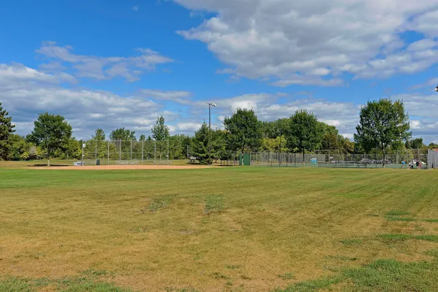 $267,000 | 7641 Nicholas Way, Chanhassen, MN 55317