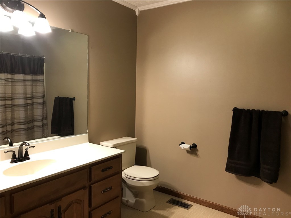 2285 Fenner Road Troy, OH 45373 - Photo 20 of 32