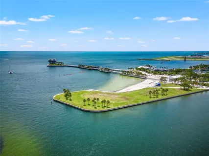 a picture of city view