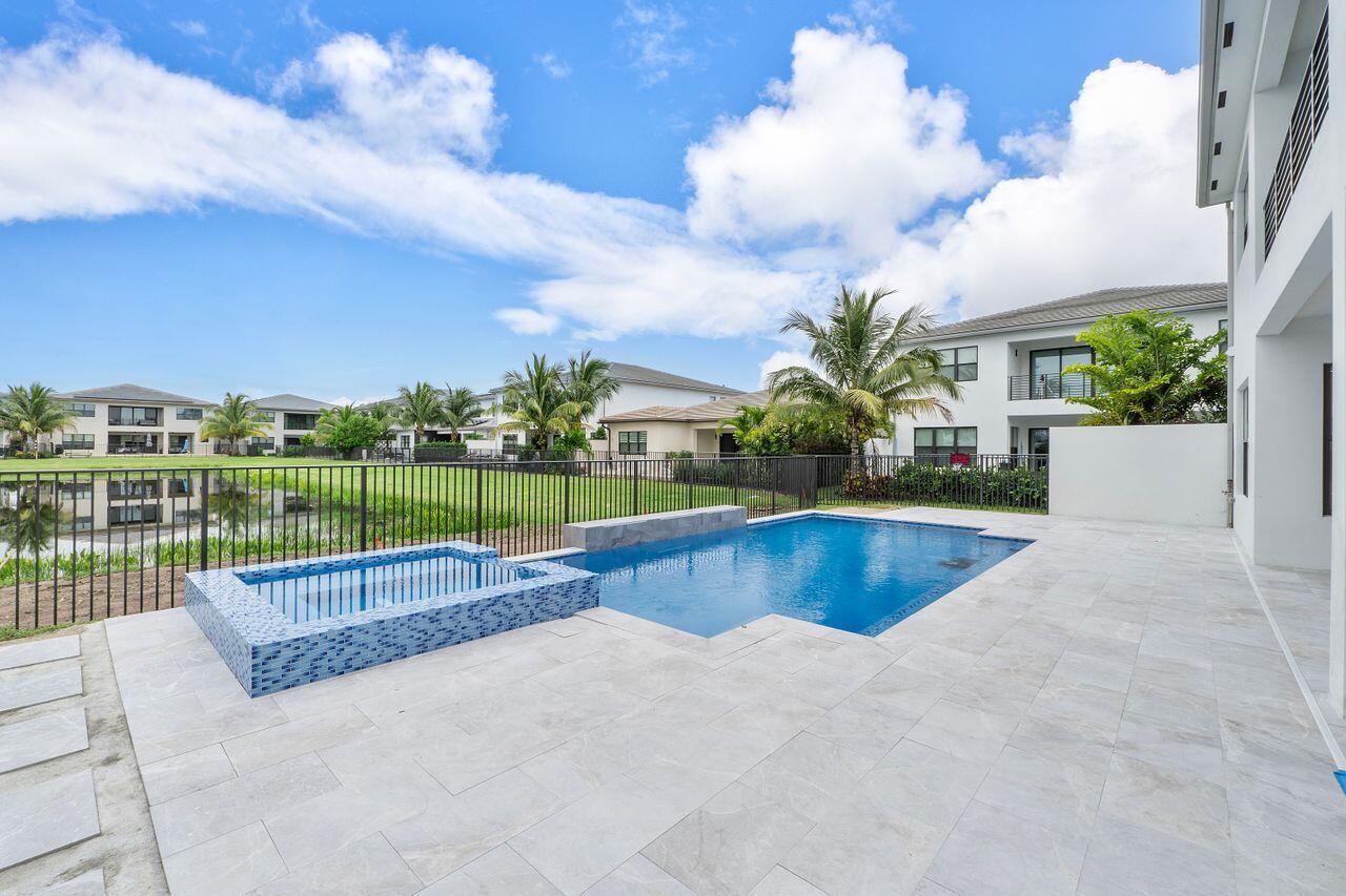 17057 Watersprite Lakes Road Boca Raton, FL 33496 - Photo 64 of 86 17057_Watersprite_Lakes_Rd_024